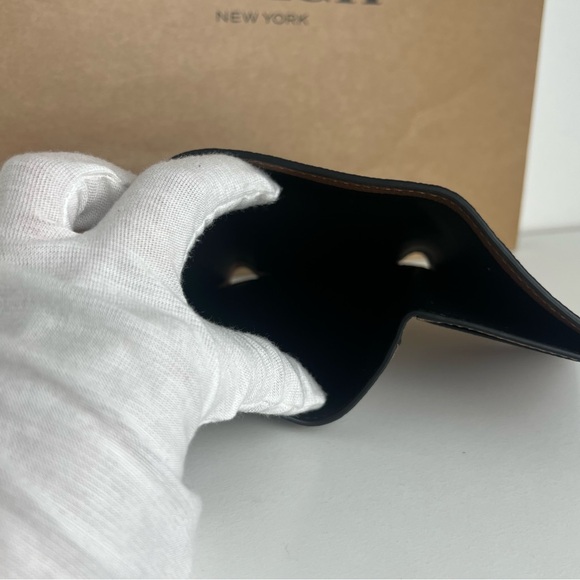 New Coach Trifold Wallet - Picture 7 of 7